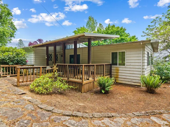25014 Hall Rd, Cheshire, OR 97419