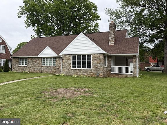 4th image of 1400 Oak Hill Ave
