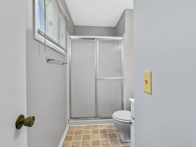 12728 Corby St — Photo 23