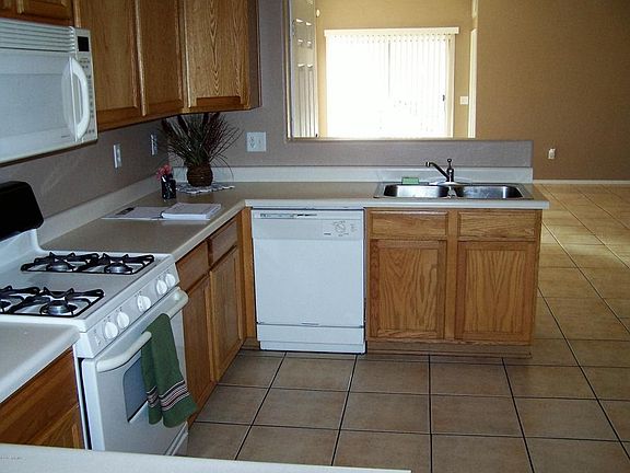 4th image of 492 E Placita Nodo