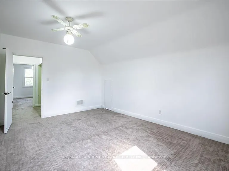 521 S Pelham Rd #UPPER — Photo 22