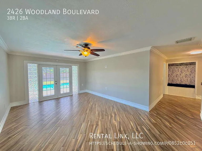 2426 Woodland Blvd — Photo 4