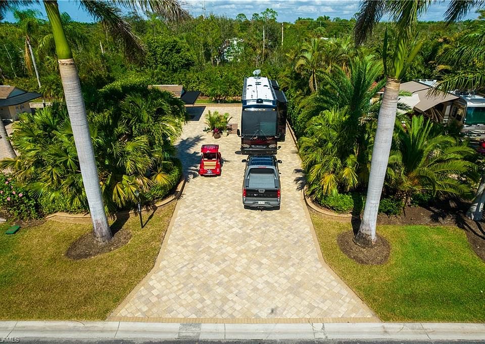 1st image of 4810 Southern Breeze DR