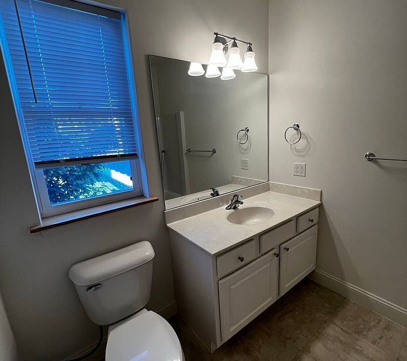 Severance Corners Village Center SCVC 8 180 Perimeter Dr Colchester