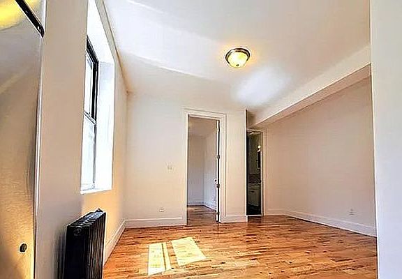 4th image of 55 Linden Blvd APT 3A