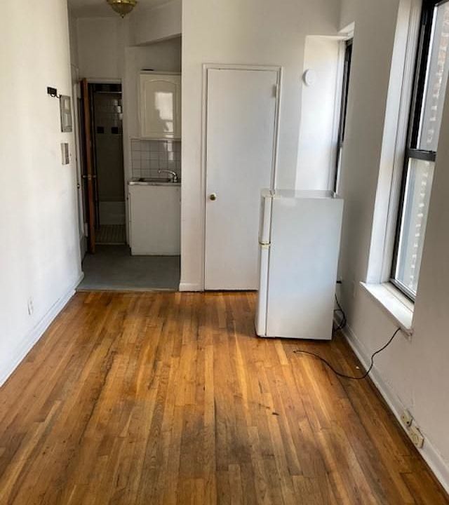 2nd image of 376 Broome St #2B