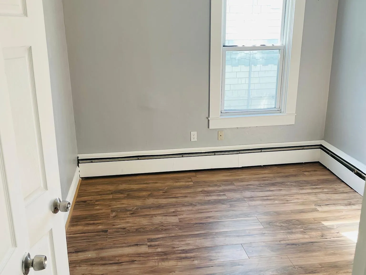 705 Walnut St — Photo 3