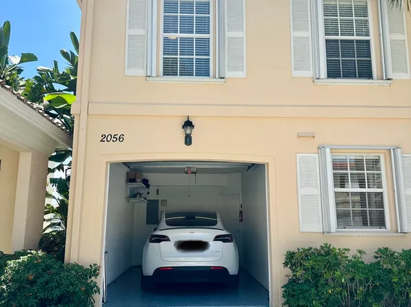 2056 Tigris Dr, West Palm Beach, FL 33411