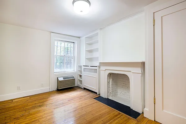 Rented by Compass | media 20