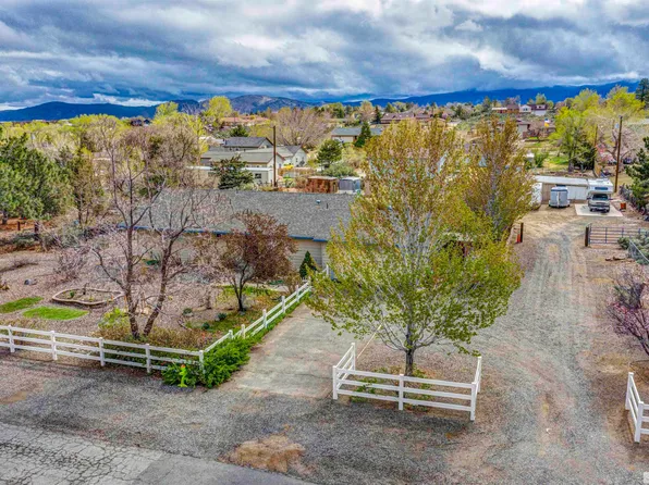 3635 Green Acre Dr, Carson City, NV 89705