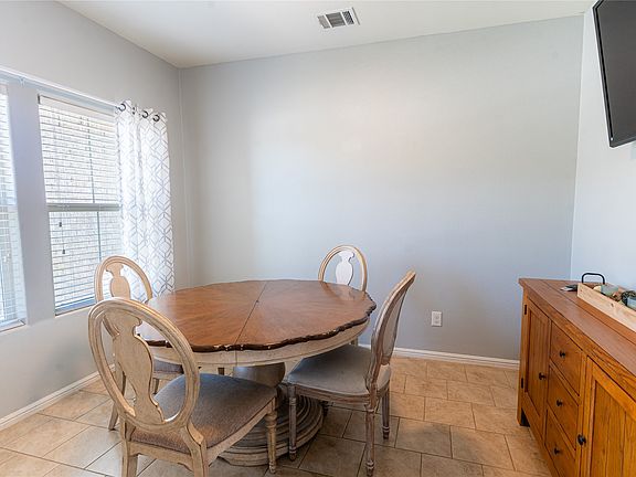 4th image of 753 Rutherford Dr