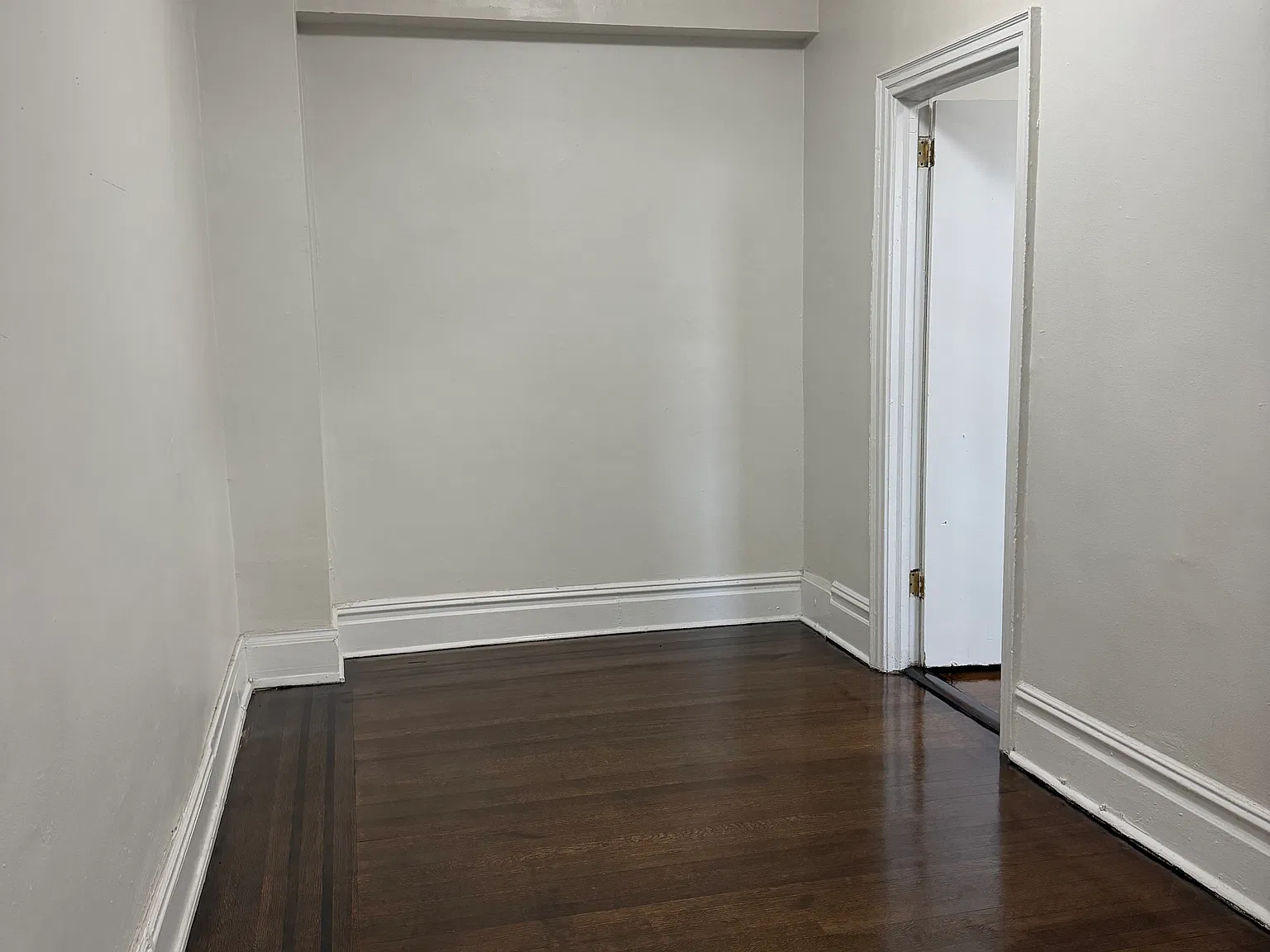 157 S Harrison St — Photo 2