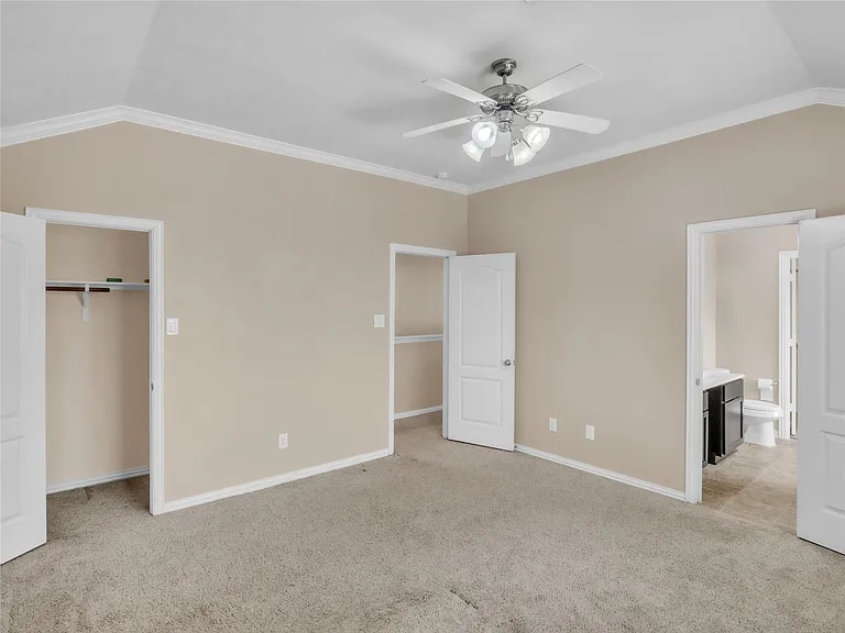 1418 Banbury Ct — Photo 17