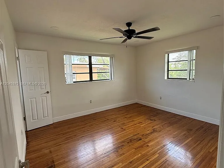 3500 SW 87th Pl — Photo 9