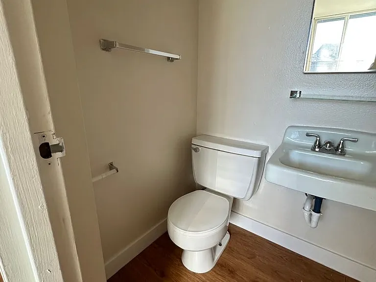 NShields636 (KC-LN-KB) — Photo 11