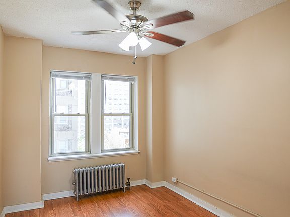 5th image of 912 W Lawrence Ave #705
