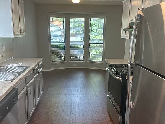 5th image of 3109 Whisper Oaks Ln #A