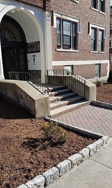 2nd image of 9 Park Vale Ave #7