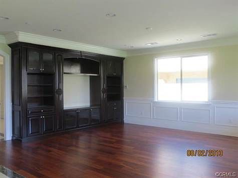 4th image of 5930 Alessandro Ave