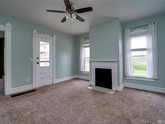 4th image of 4267 W Franklin St