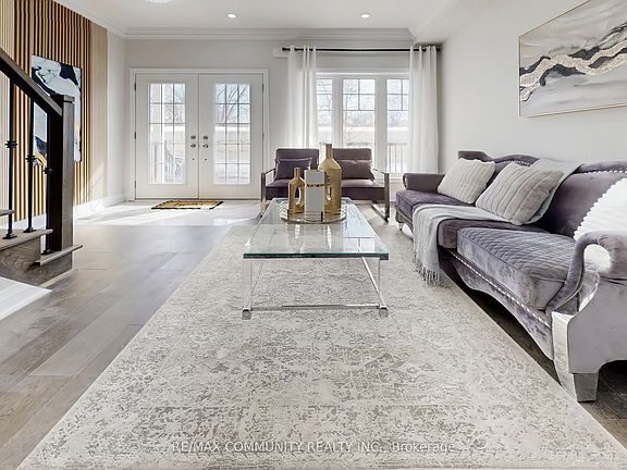 3rd image of 1741 Fairport Rd #7