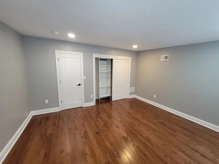 1113 S 10th St — Photo 11
