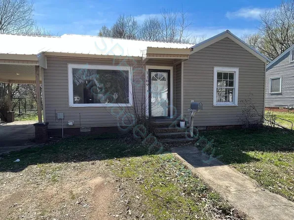 1109 E Moore Ave, Searcy, AR 72143