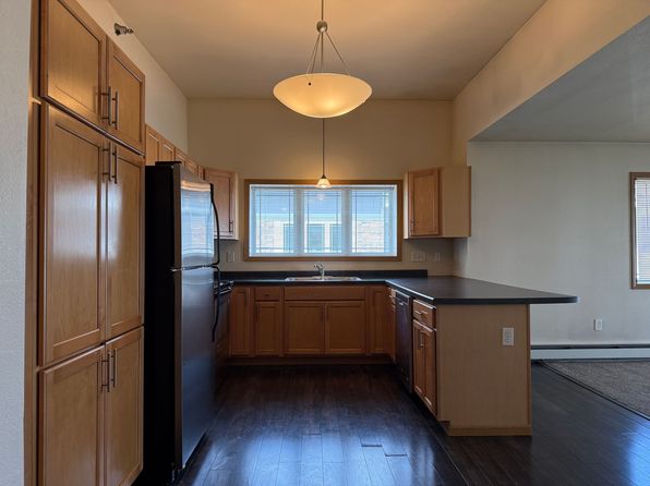 627 33rd Ave W #621-207