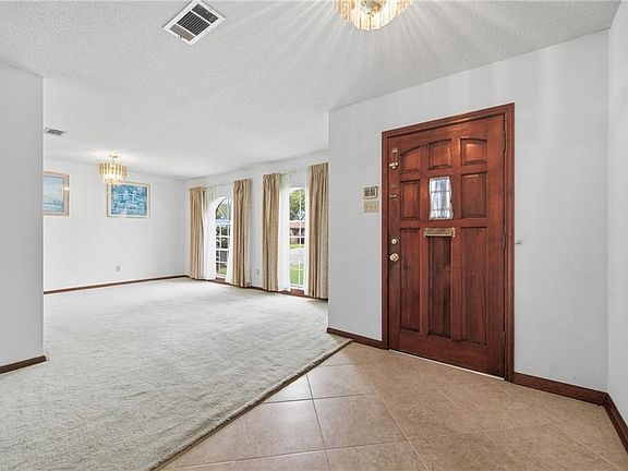 4th image of 1010 Orion Ave