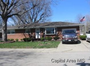 2709 Queensway Rd, Springfield, IL 62703