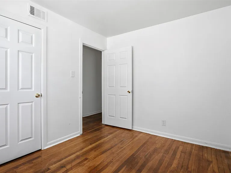 5622 Woodgreen St — Photo 15