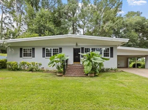 1107 N Magnolia Dr, Quincy, FL 32351