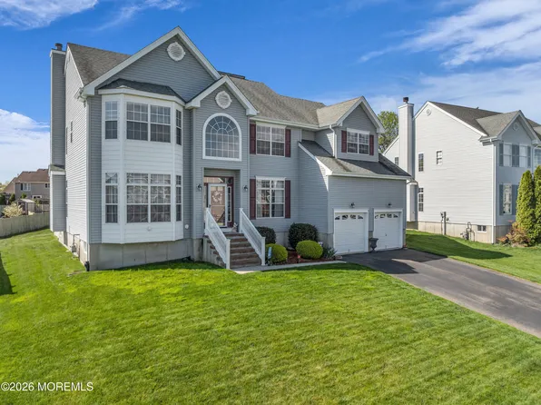 43 Watts Avenue, Barnegat, NJ 08005