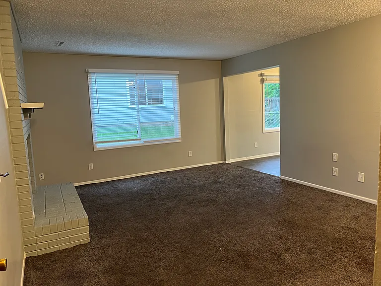 2112 E Caulder Ave #2112 — Photo 3
