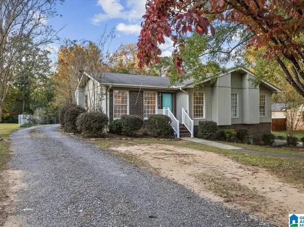1704 Magnolia St, Gardendale, AL 35071