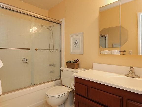 2nd image of 1700 Civic Center Dr APT 307