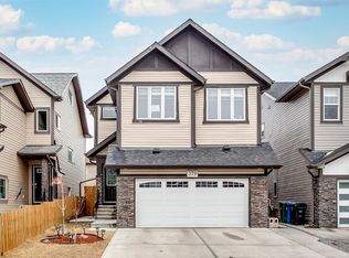 379 W Skyview Shores Mnr NE, Calgary, AB T3N 0H4