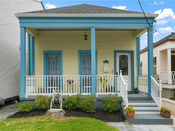 8231 Hickory St, New Orleans, LA 70118