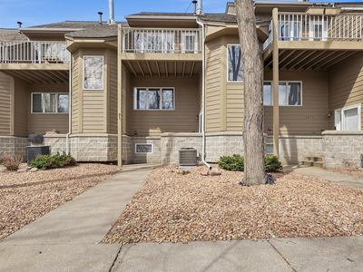 2868 Kenwood Isles Dr, Minneapolis, MN, 55408
