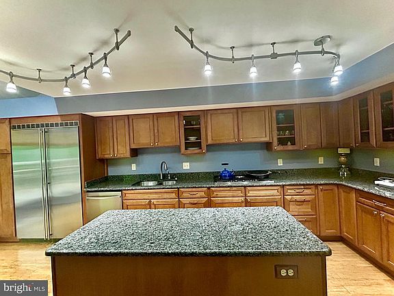 3rd image of 114 Spring Place Way