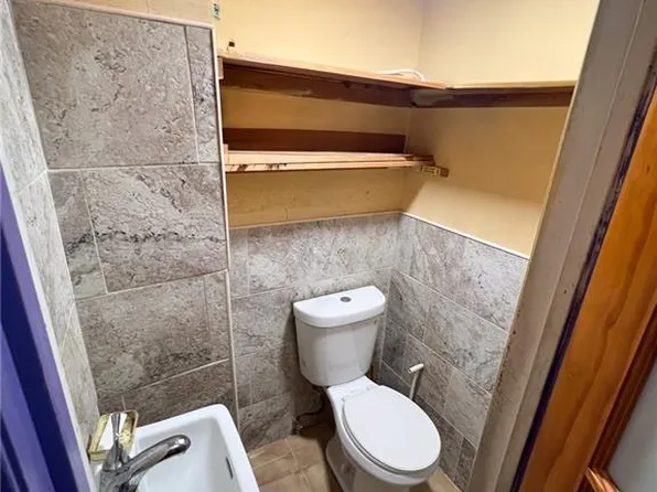 619 East 86th Street image 17 of 21