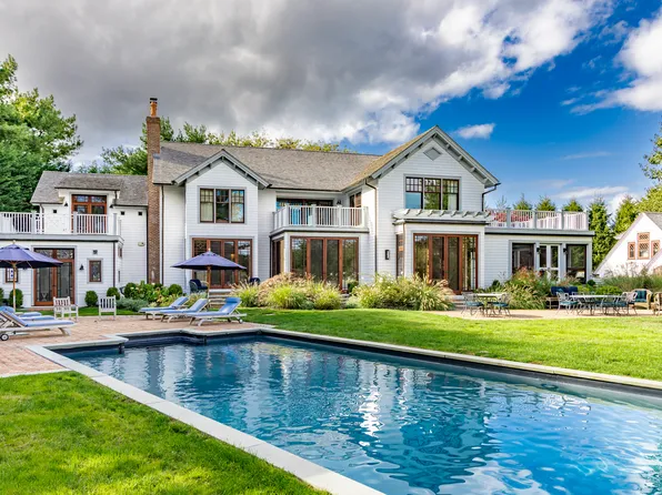 44 Little Noyac Path, Water Mill, NY 11976