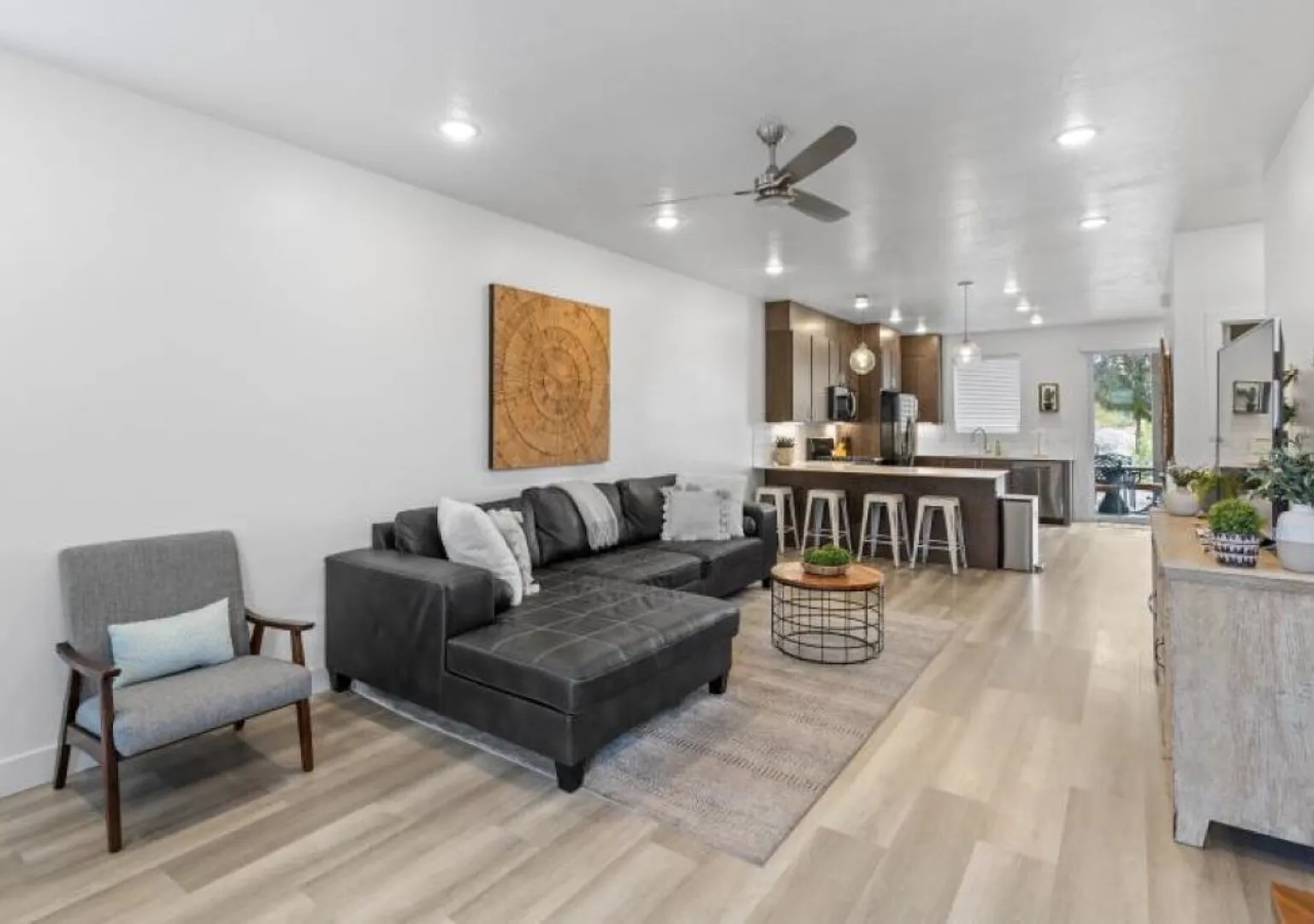 Villa at the Lofts | Community Waterpark Minutes from Downtown St — Photo 1
