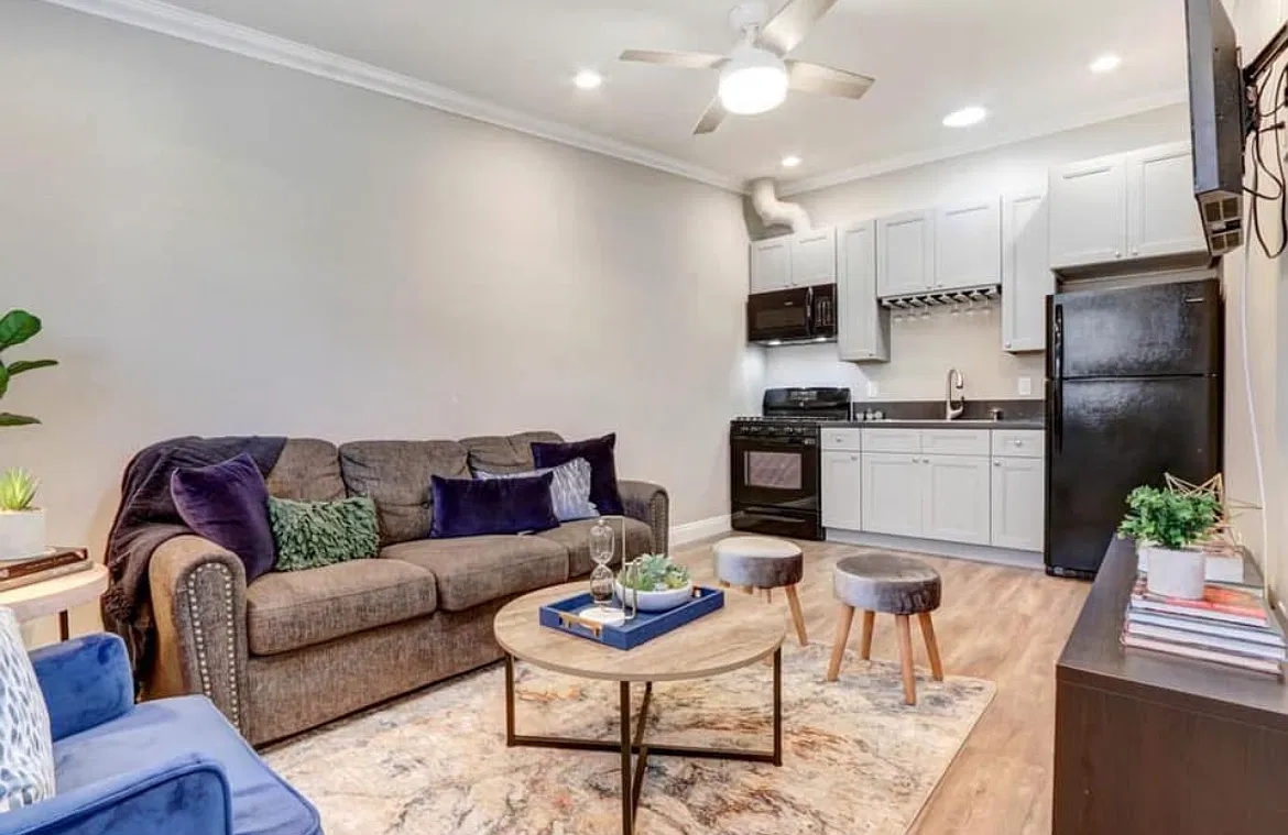 1 bed, 500 sqft, $2,200 — Photo 1