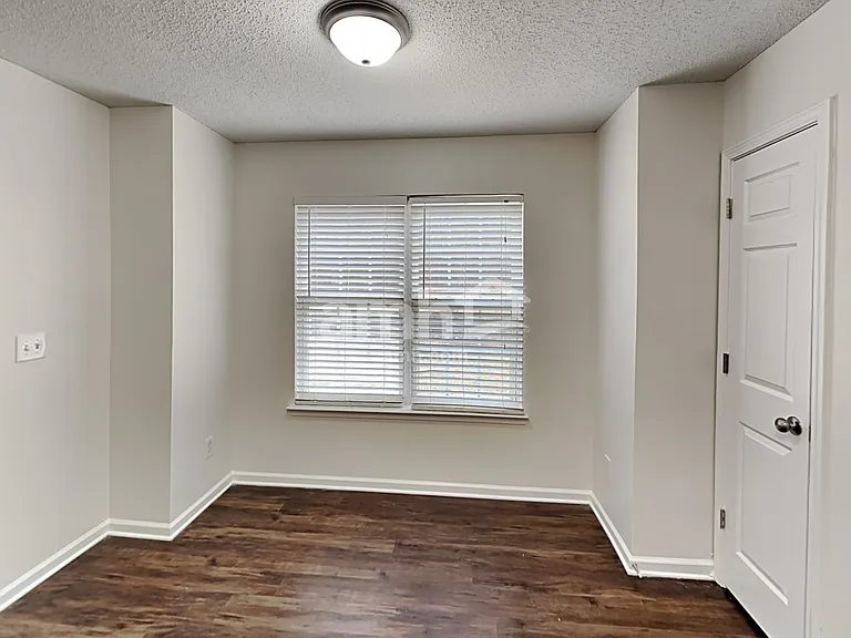 10220 Seedling Ln — Photo 4
