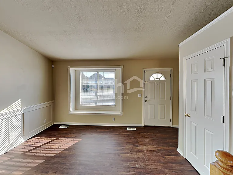 1261 E 3075 N — Photo 6