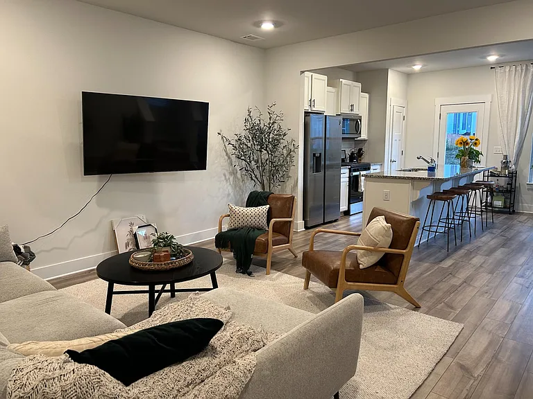 1081 Millison Pl — Photo 6