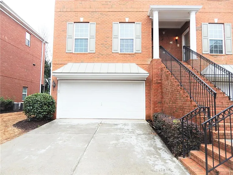 10829 Yorkwood St — Photo 3
