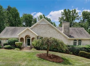 4913 A Golden Oaks Dr, Oak Ridge, NC 27310