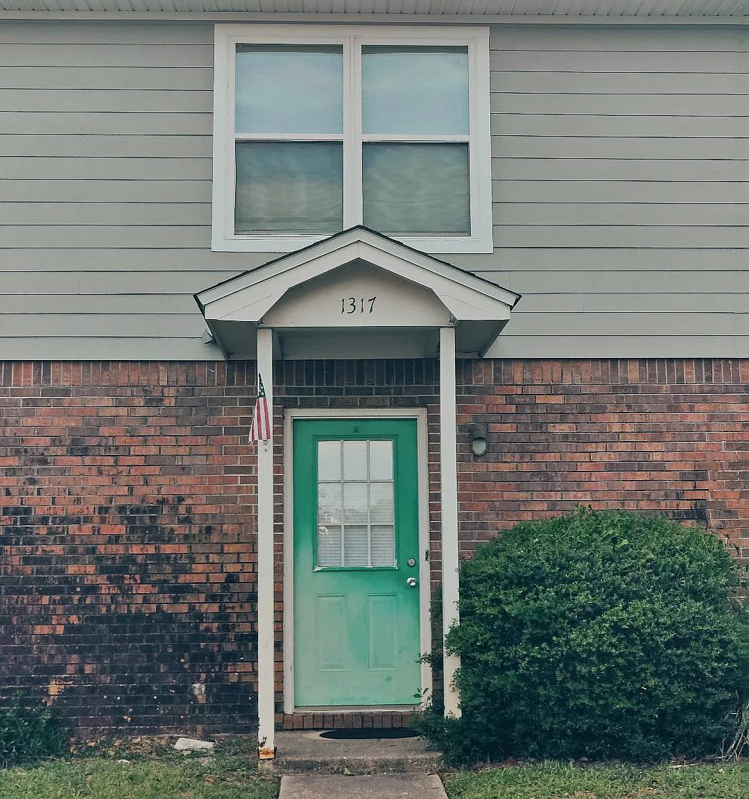 2 bed, 1.5 bath, 1100 sqft, $1,445 — Photo 2